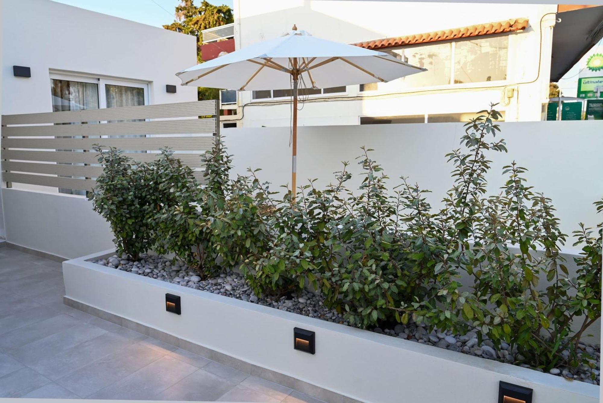 Rhotheon Suites In Ialysos  Exterior photo